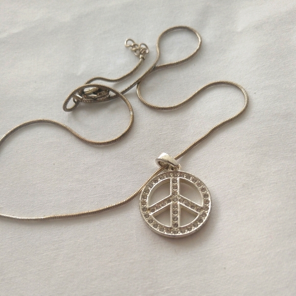 4/$20 Rhinestone peace sign necklace - Picture 1 of 1